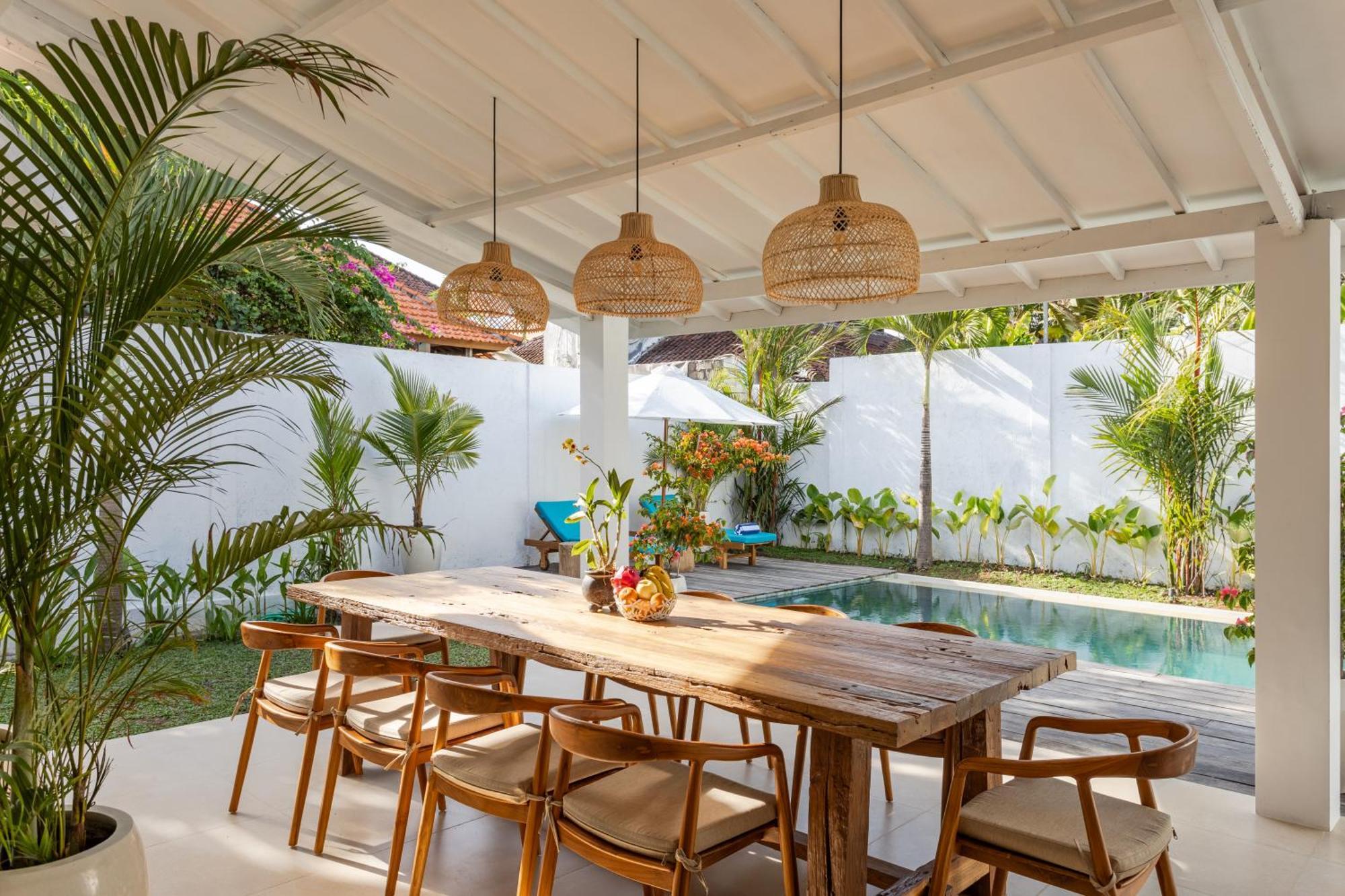 2 Bdr Villa, Walking Distance To Beach. विला