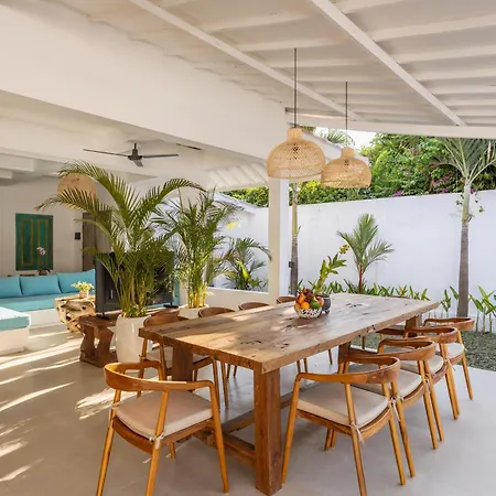 2 Bdr Villa, Walking Distance To Seminyak Beach. Exterior photo