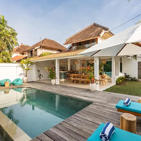 2 Bdr Villa, Walking Distance To Seminyak Beach. Exterior photo