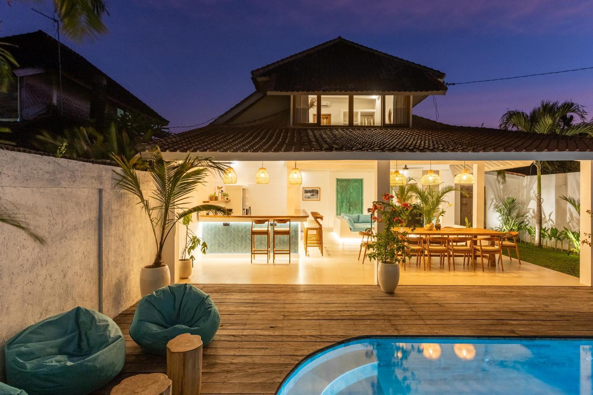 2 Bdr Villa, Walking Distance To Beach. Seminyak (Bali)