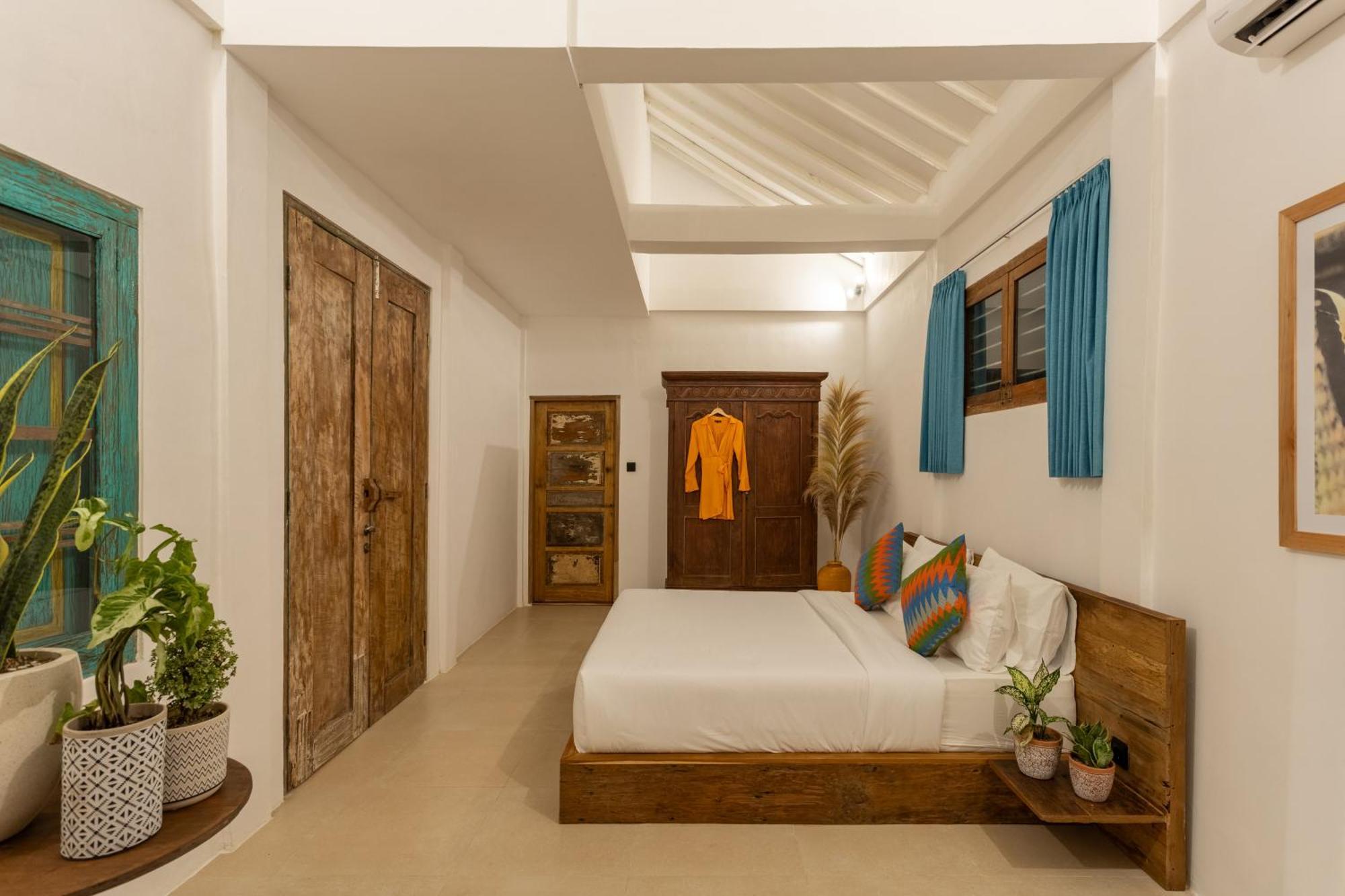 Villa 2 Bdr Villa, Walking Distance To Beach. Seminyak (Bali)